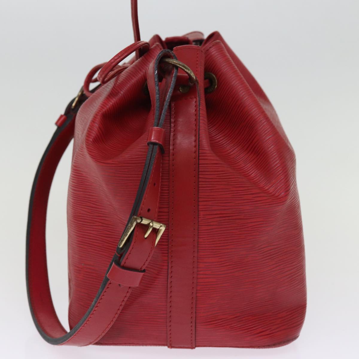 LOUIS VUITTON Epi Petit Noe Shoulder Bag Red M44107 LV Auth 76343