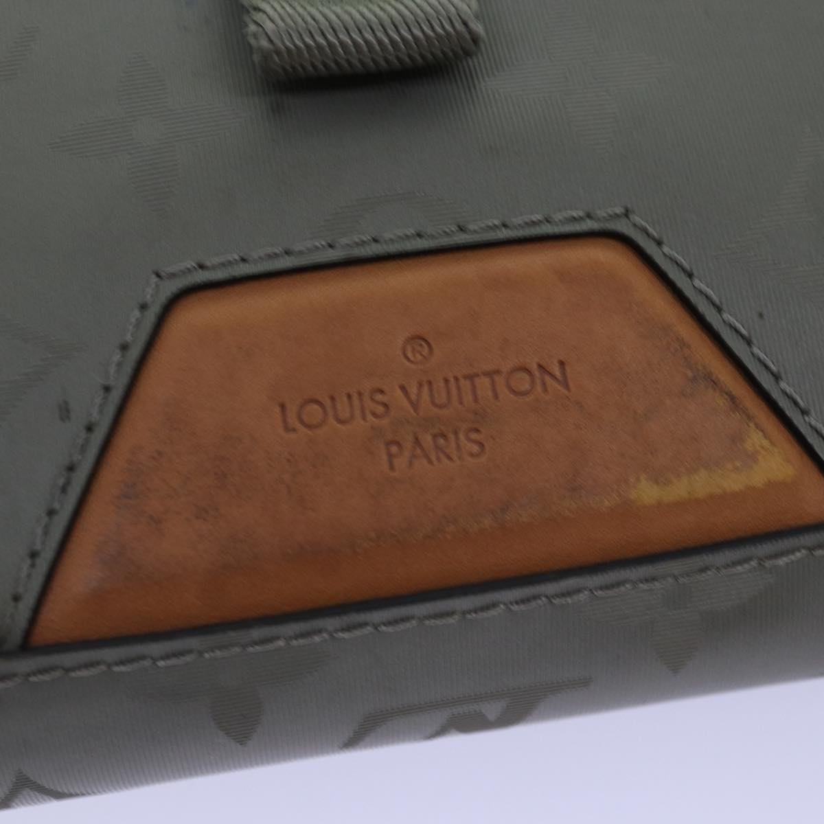 LOUIS VUITTON Monogram Titanium Messenger PM Shoulder Bag Gray M43889 Auth 76439