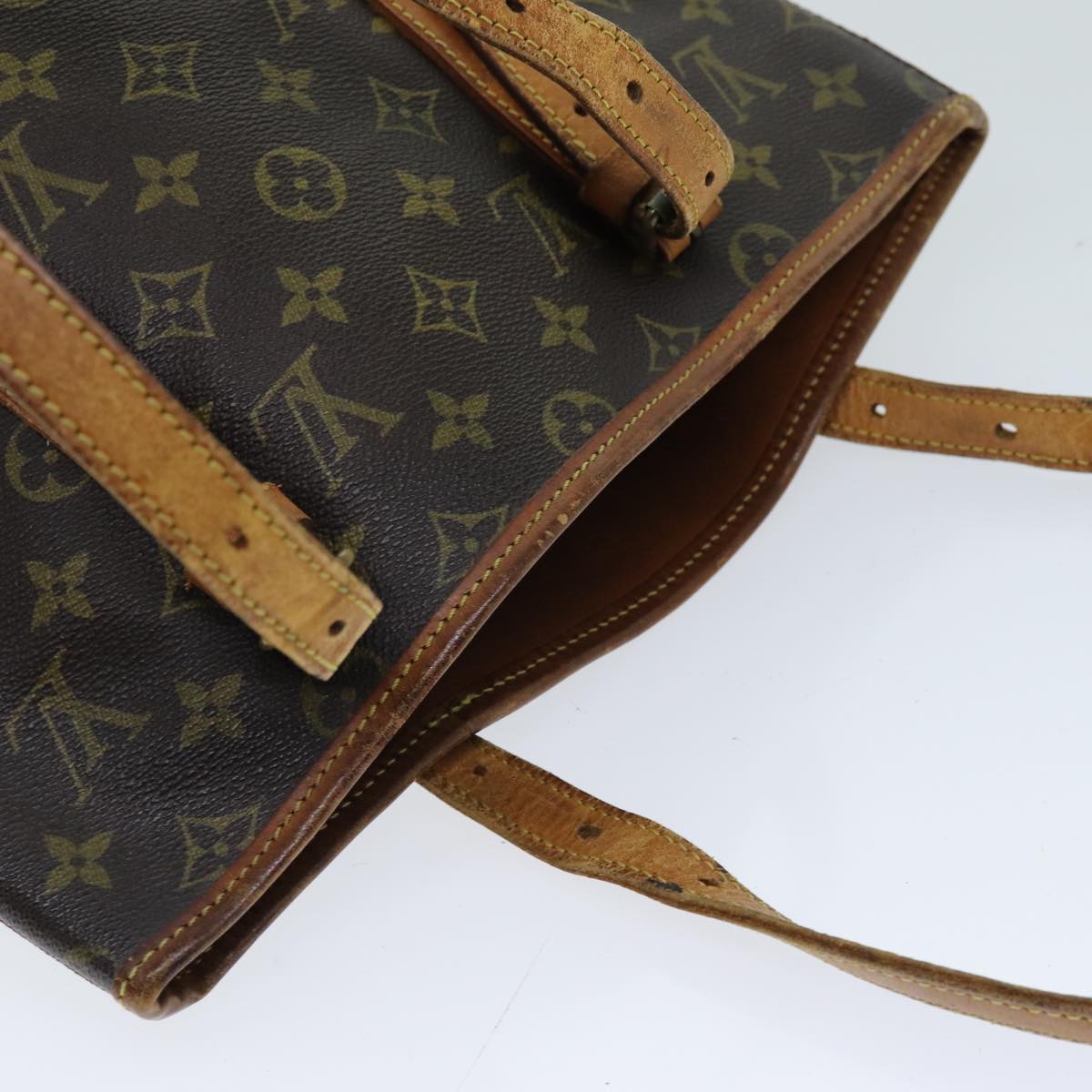 LOUIS VUITTON Monogram Bucket GM Shoulder Bag M42236 LV Auth 76470