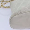 CHANEL Matelasse Chain Shoulder Bag Leather White CC Auth 76482-9