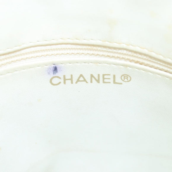 CHANEL Matelasse Chain Shoulder Bag Leather White CC Auth 76482