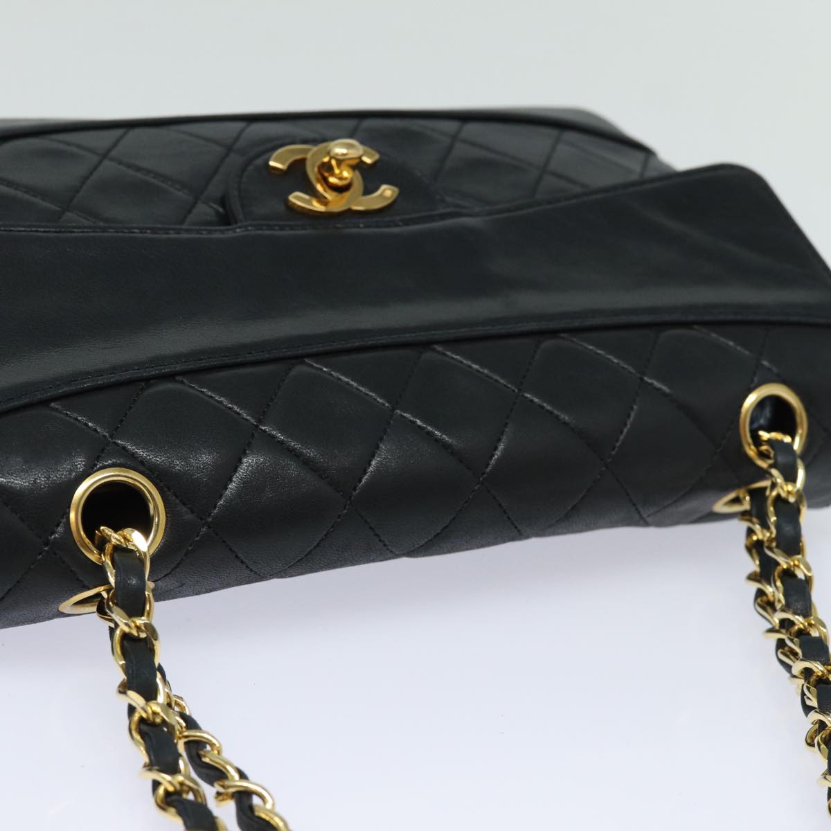 CHANEL Matelasse Turn Lock Chain Shoulder Bag Lamb Skin Black CC Auth 76534A