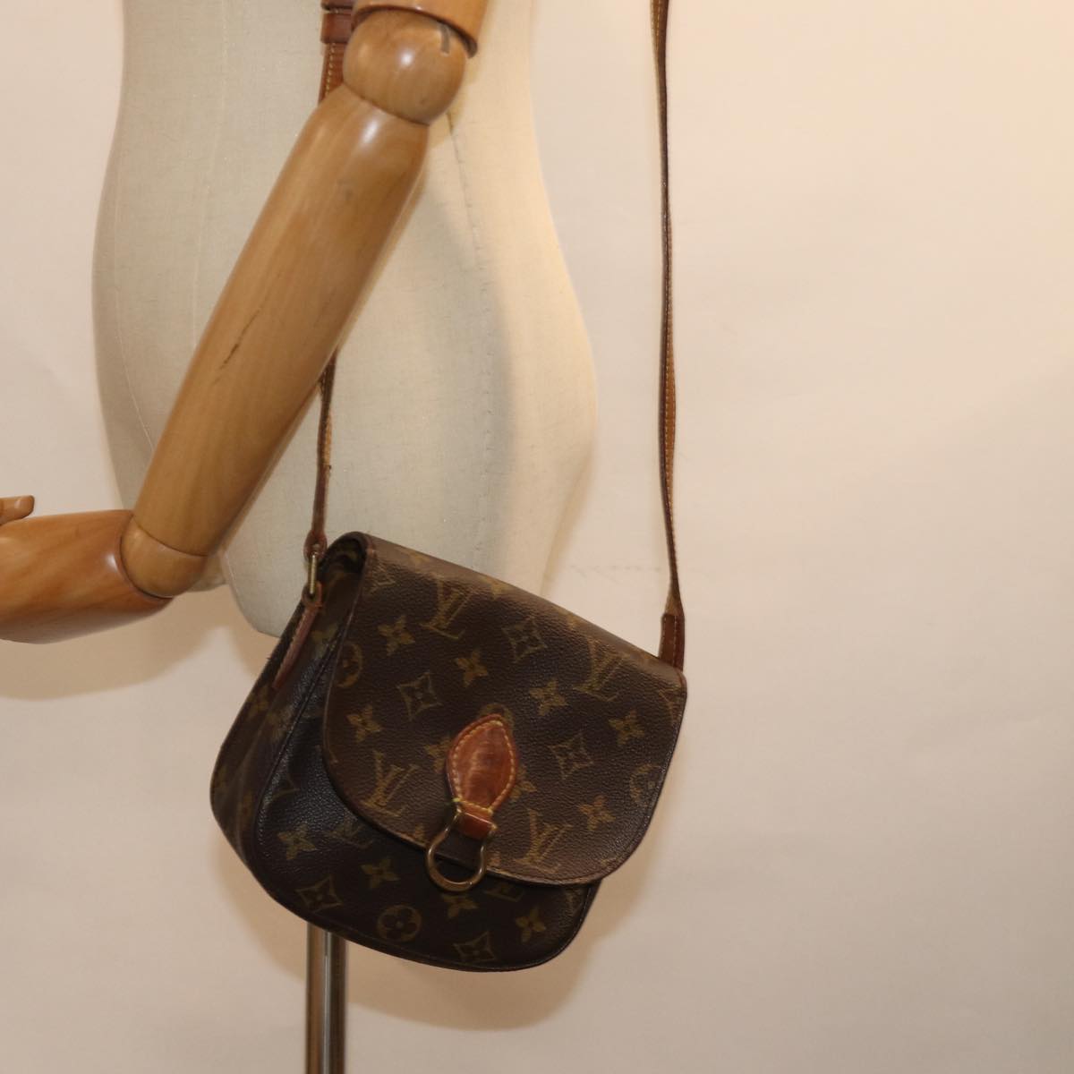 LOUIS VUITTON Monogram Saint Cloud PM Shoulder Bag M51244 LV Auth 76541