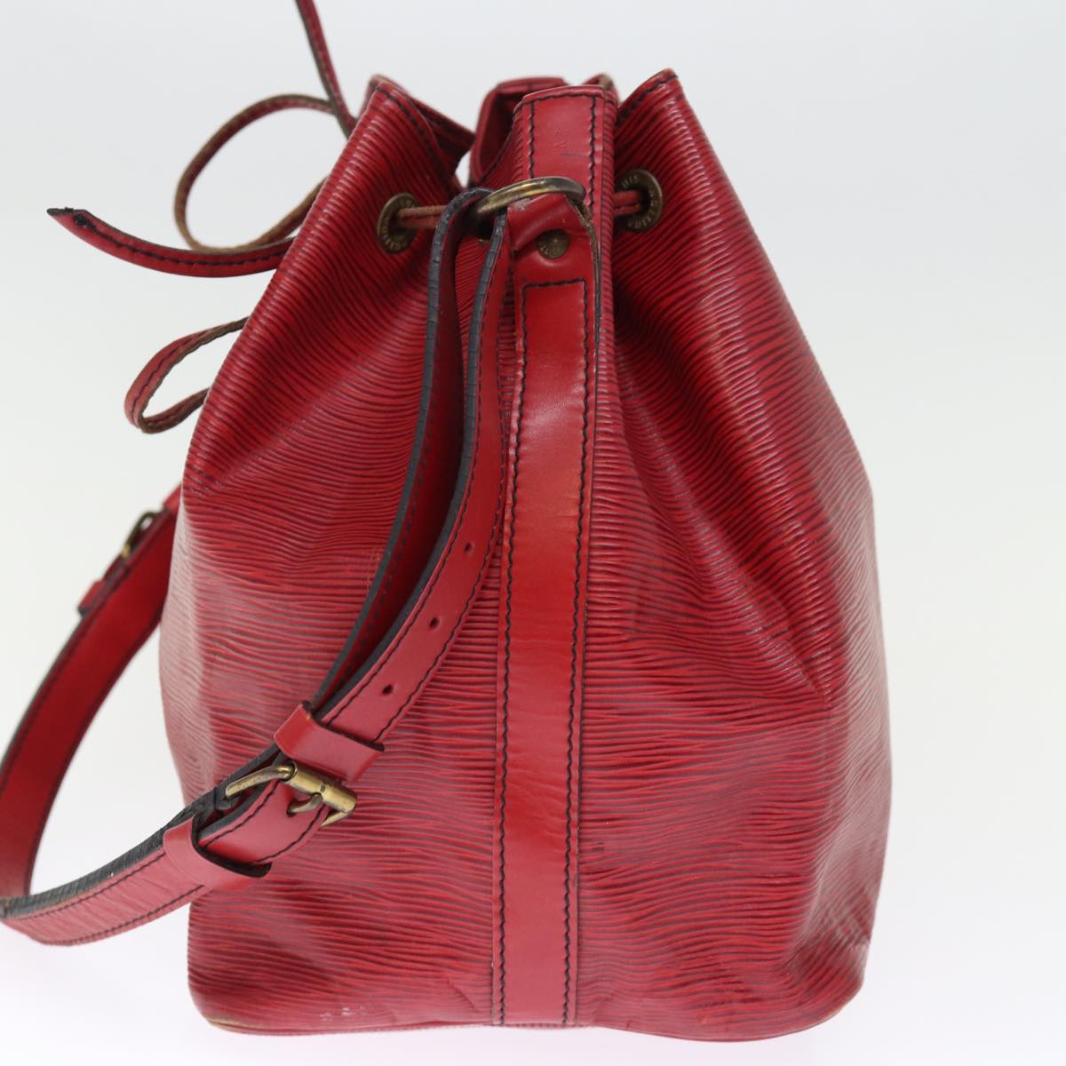 LOUIS VUITTON Epi Petit Noe Shoulder Bag Red M44107 LV Auth 76627