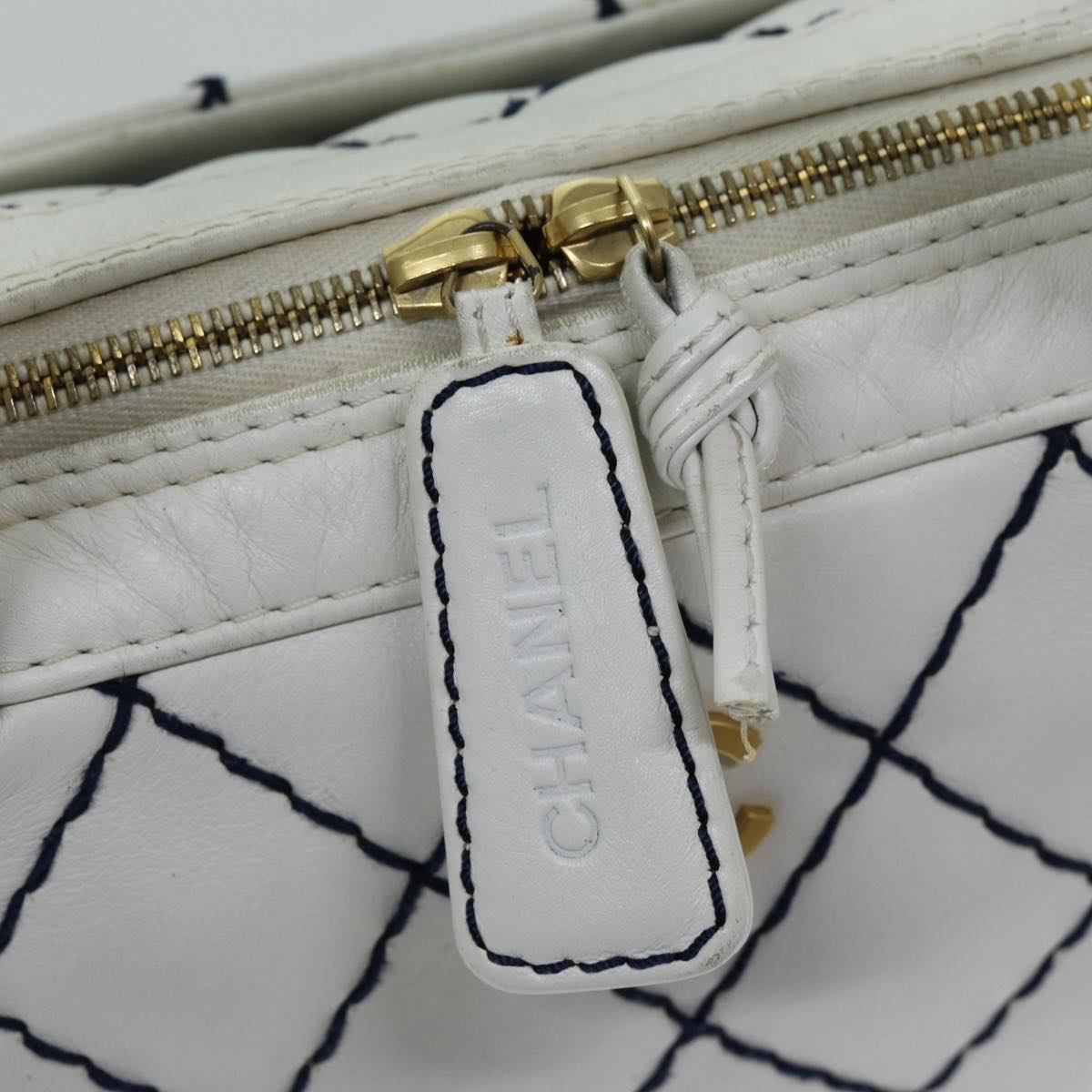 CHANEL Wild Stitch Hand Bag Leather White CC Auth 76642