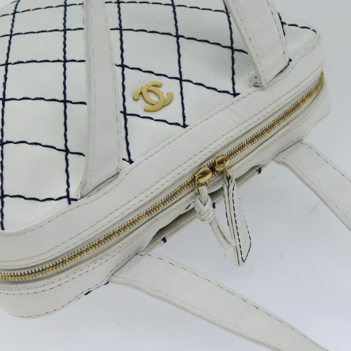 CHANEL Wild Stitch Hand Bag Leather White CC Auth 76642