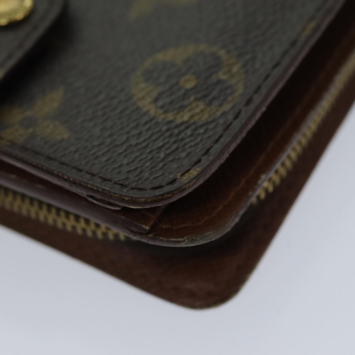 LOUIS VUITTON Monogram Compact Zip Wallet M61667 LV Auth 76691