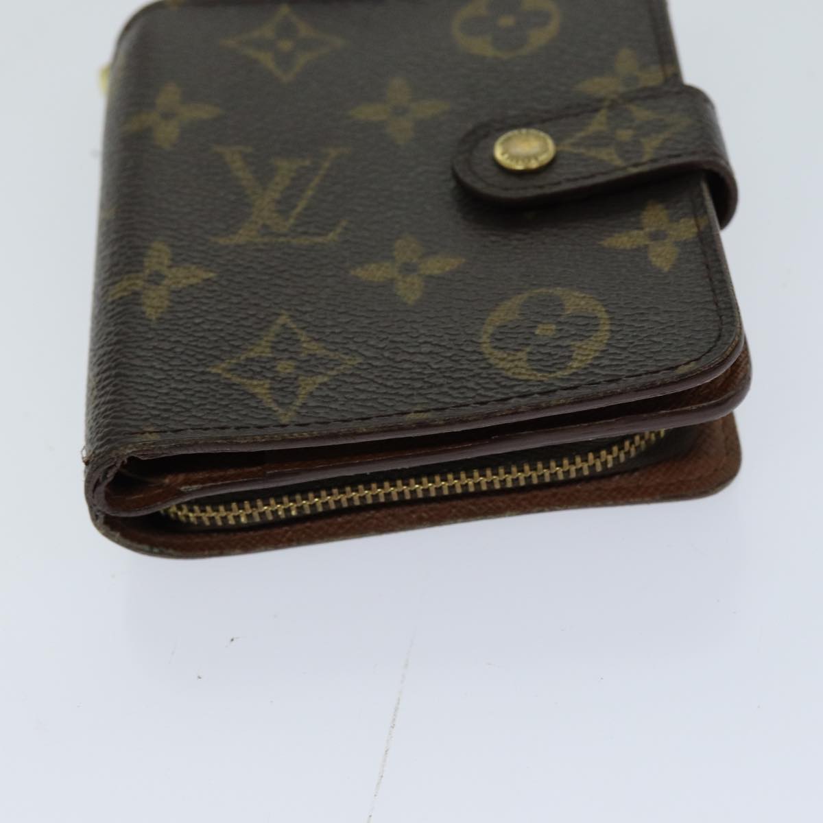 LOUIS VUITTON Monogram Compact Zip Wallet M61667 LV Auth 76691