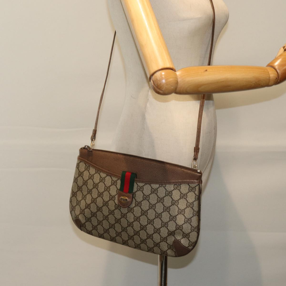 GUCCI GG Supreme Web Sherry Line Shoulder Bag PVC Leather Beige Auth 76697