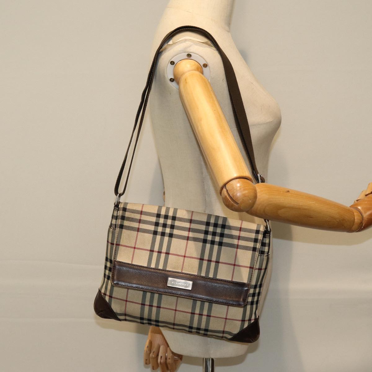 BURBERRY Nova Check Shoulder Bag Canvas Beige Dark Brown Auth 76702