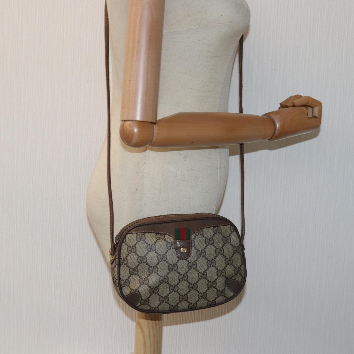 GUCCI GG Supreme Web Sherry Line Shoulder Bag PVC Beige 156 02 066 Auth 76829