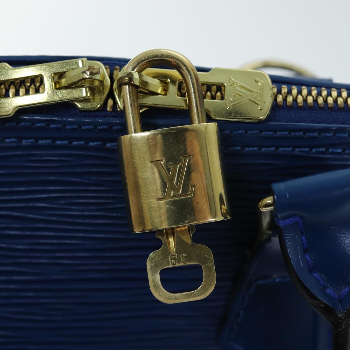 LOUIS VUITTON Epi Alma Hand Bag Toledo Blue M52145 LV Auth 76868