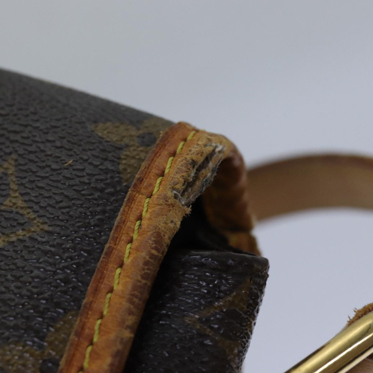 LOUIS VUITTON Monogram Menilmontant MM Shoulder Bag M40473 LV Auth 76876