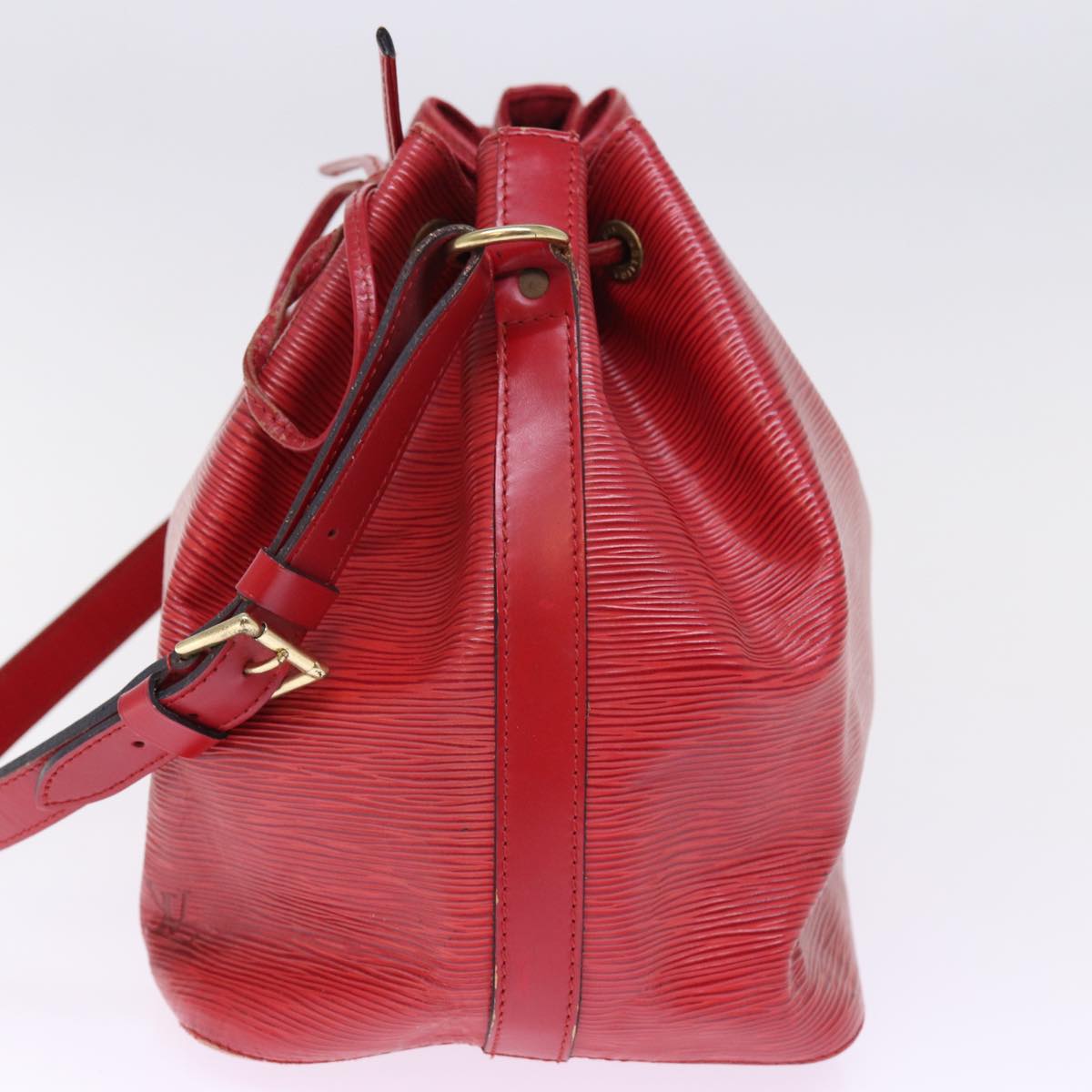 LOUIS VUITTON Epi Petit Noe Shoulder Bag Red M44107 LV Auth 76894