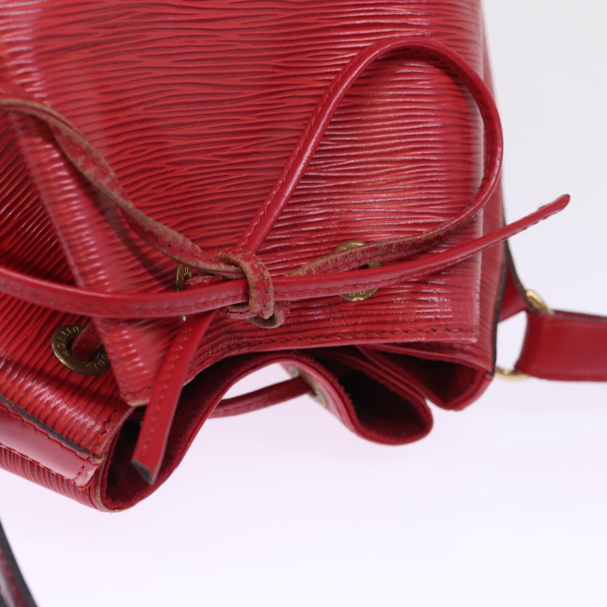 LOUIS VUITTON Epi Petit Noe Shoulder Bag Red M44107 LV Auth 76894