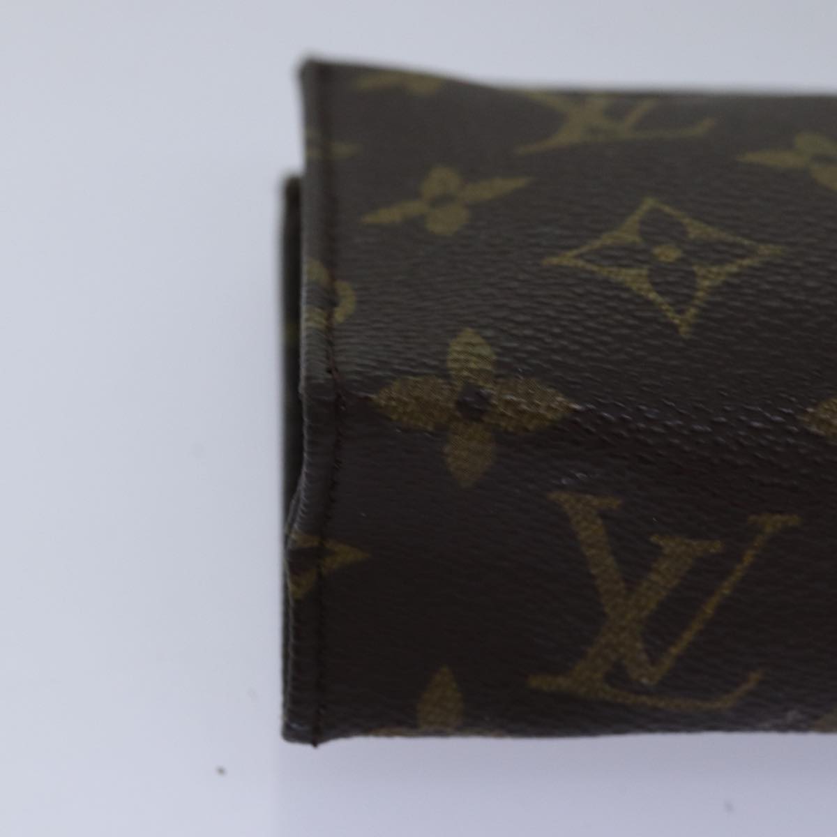 LOUIS VUITTON Monogram Poche Toilette 15 Pouch M47546 LV Auth 76908