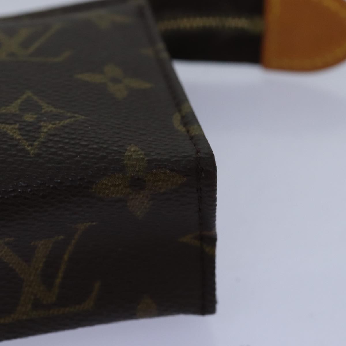 LOUIS VUITTON Monogram Poche Toilette 15 Pouch M47546 LV Auth 76908