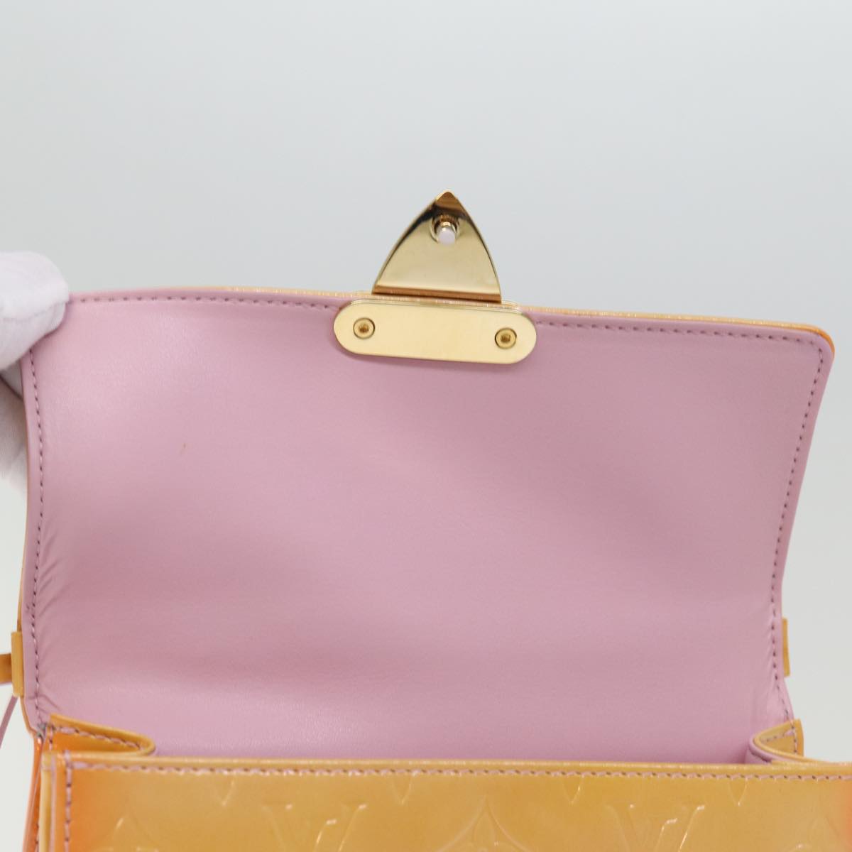 LOUIS VUITTON Vernis Spring Street Hand Bag Marshmallow Pink M91033 Auth 76915
