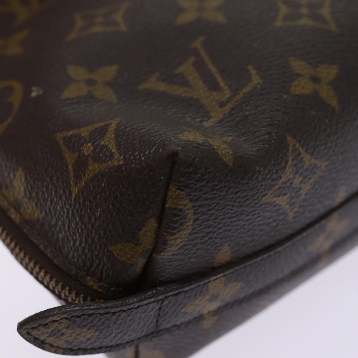 LOUIS VUITTON Monogram Trousse Demi Ronde Cosmetic Pouch M47520 LV Auth 76931