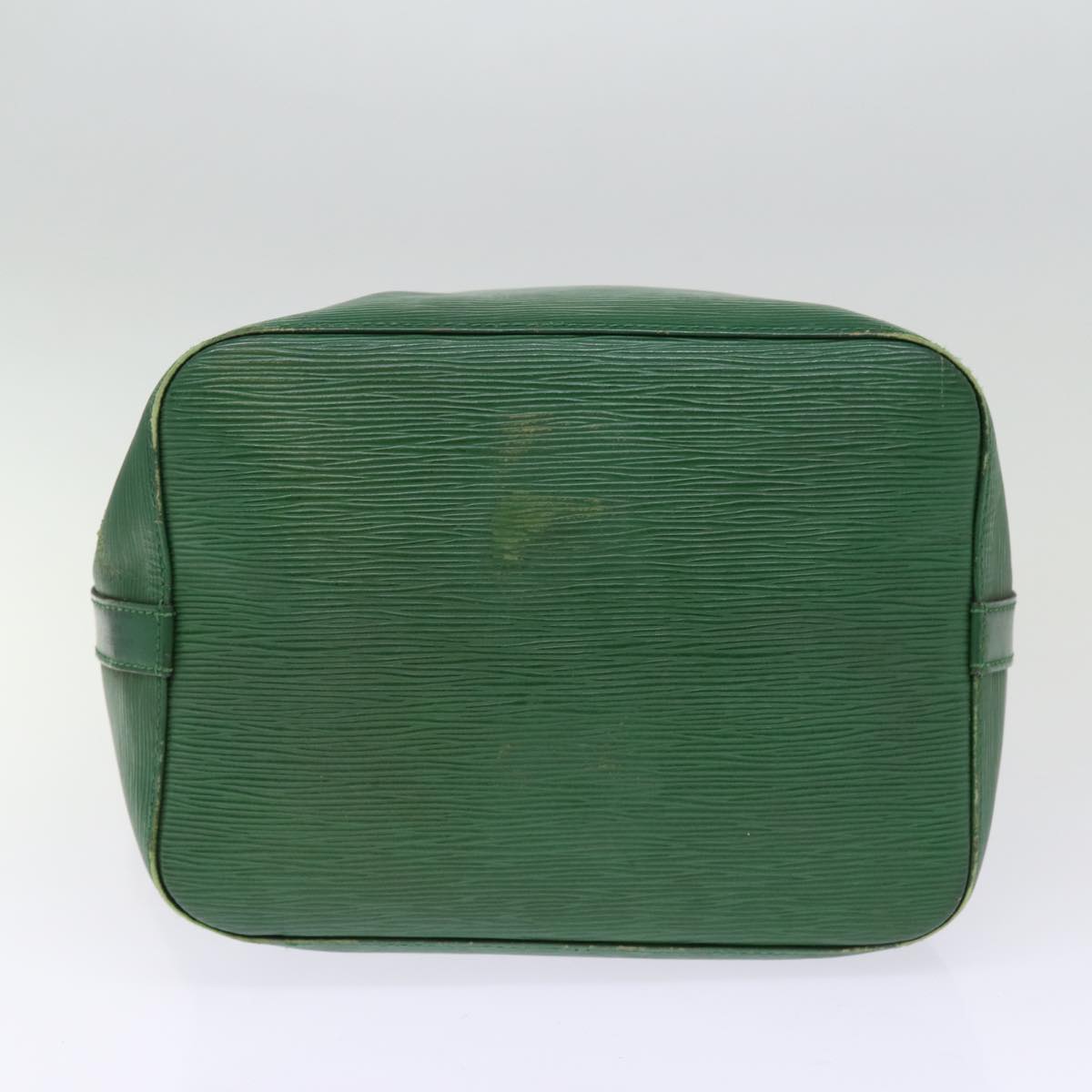 LOUIS VUITTON Epi Petit Noe Shoulder Bag Green M44104 LV Auth 76937