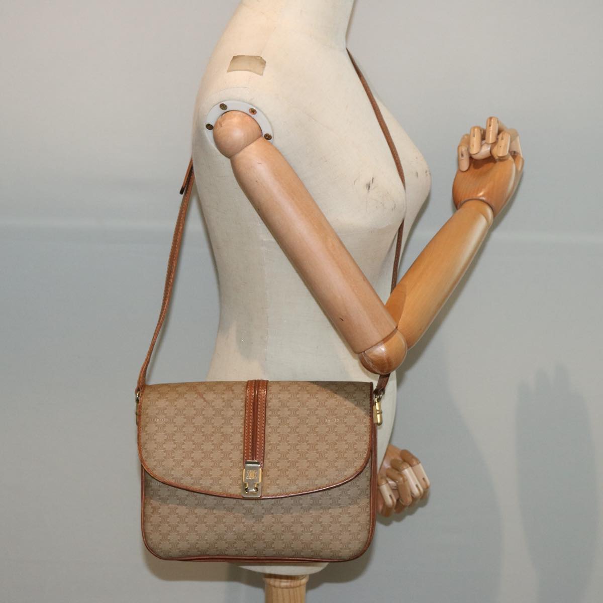 CELINE Macadam Canvas Shoulder Bag Beige Auth 76996