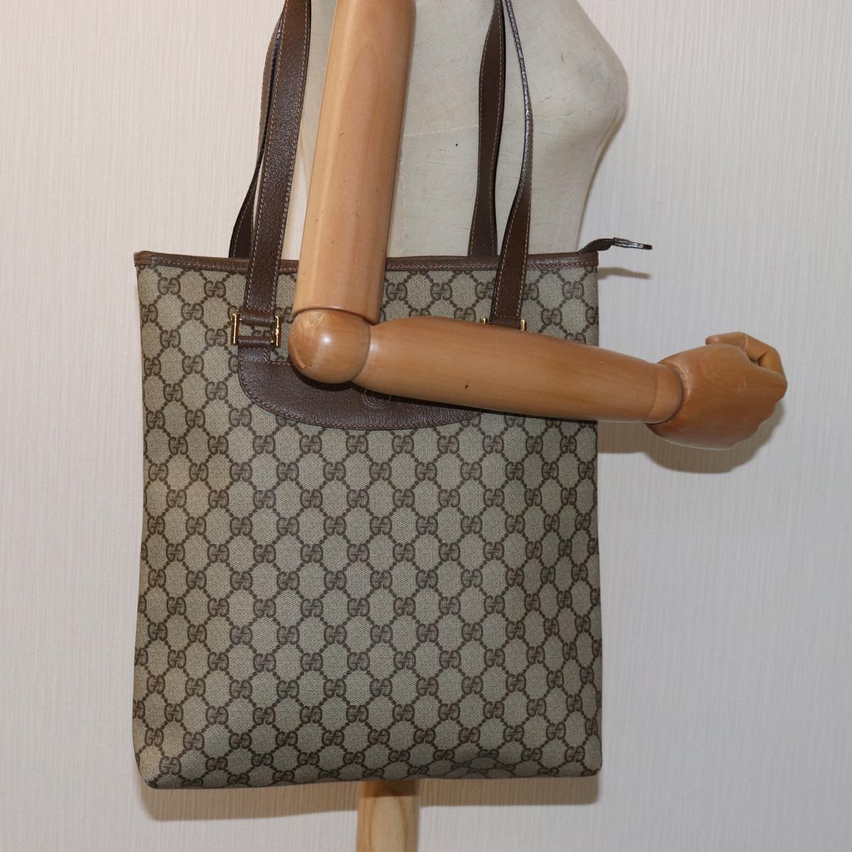 GUCCI GG Supreme Tote Bag PVC Beige 002 39 6130 8039 Auth 77023