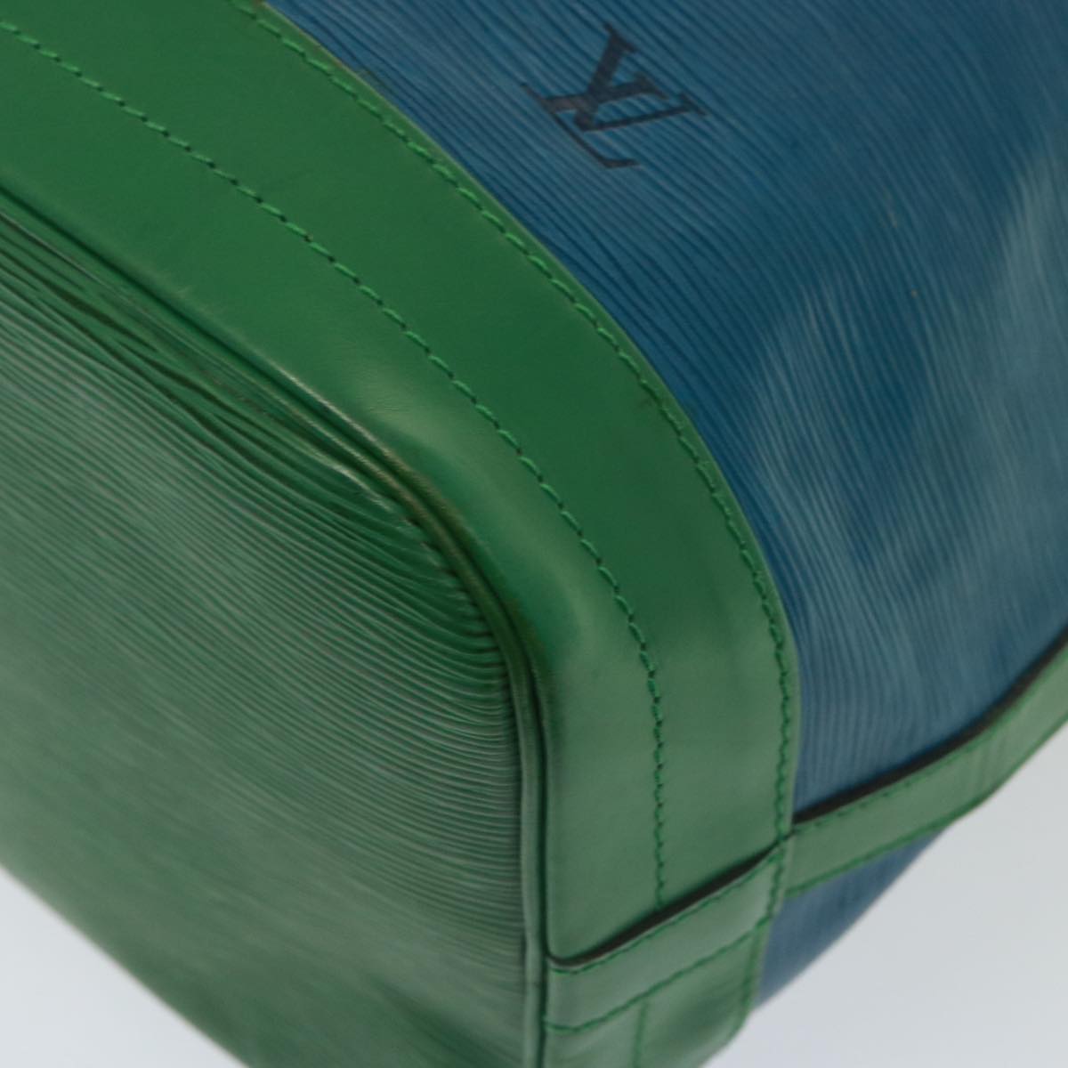 LOUIS VUITTON Epi Noe Shoulder Bag Bicolor Green Blue M44044 LV Auth 77048