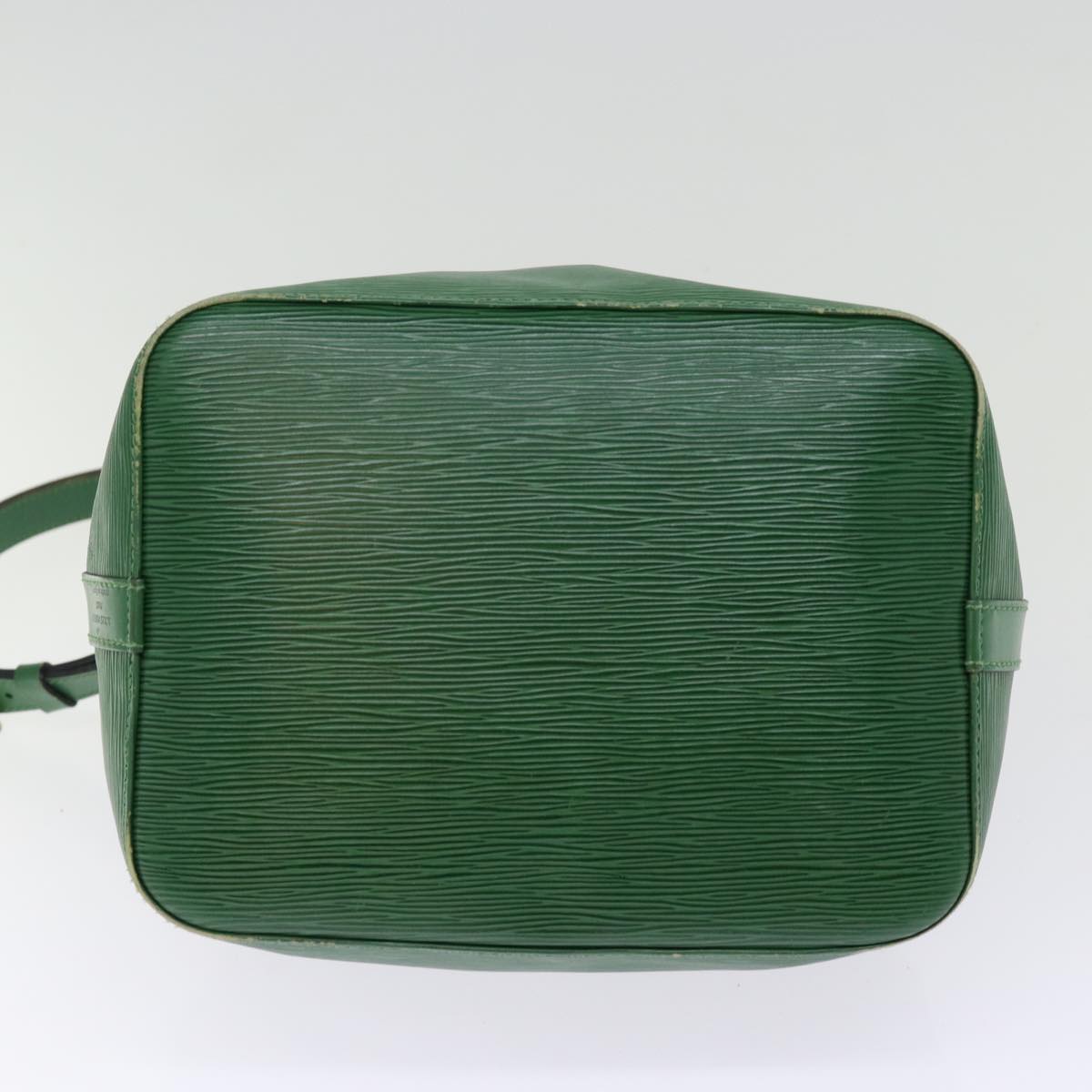 LOUIS VUITTON Epi Petit Noe Shoulder Bag Green M44104 LV Auth 77190