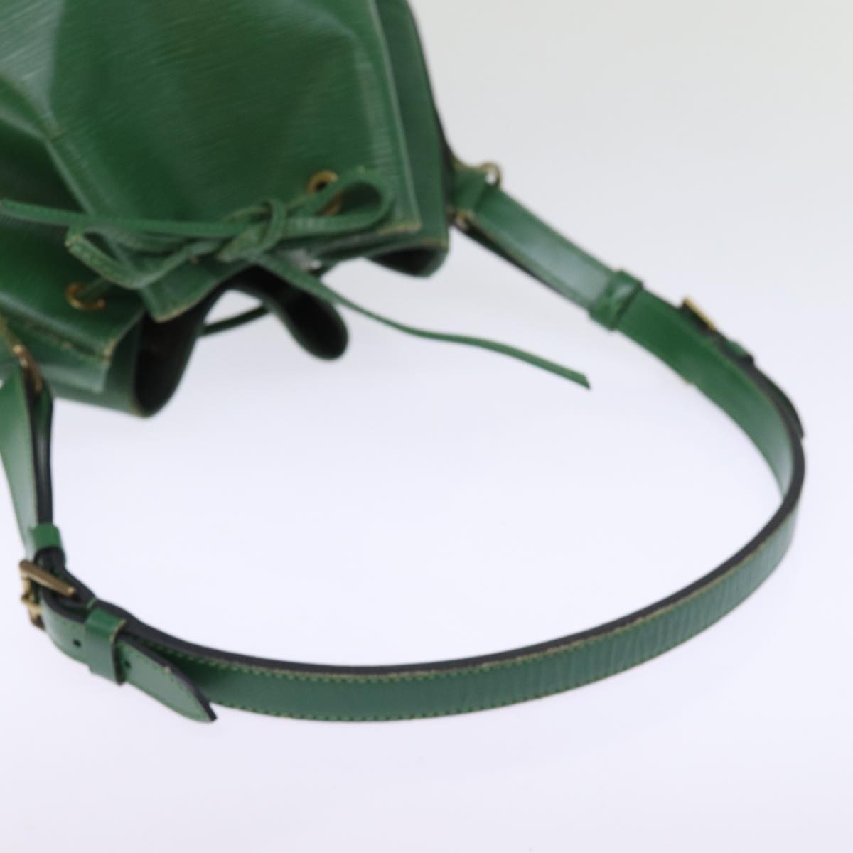 LOUIS VUITTON Epi Petit Noe Shoulder Bag Green M44104 LV Auth 77190