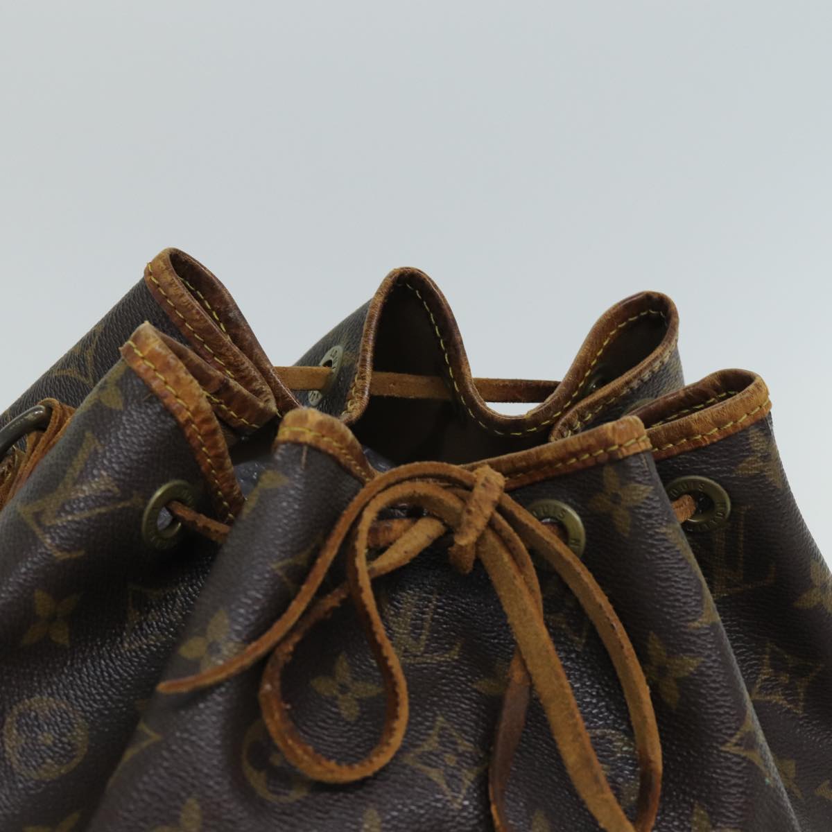 LOUIS VUITTON Monogram Petit Noe Shoulder Bag M42226 LV Auth 77293