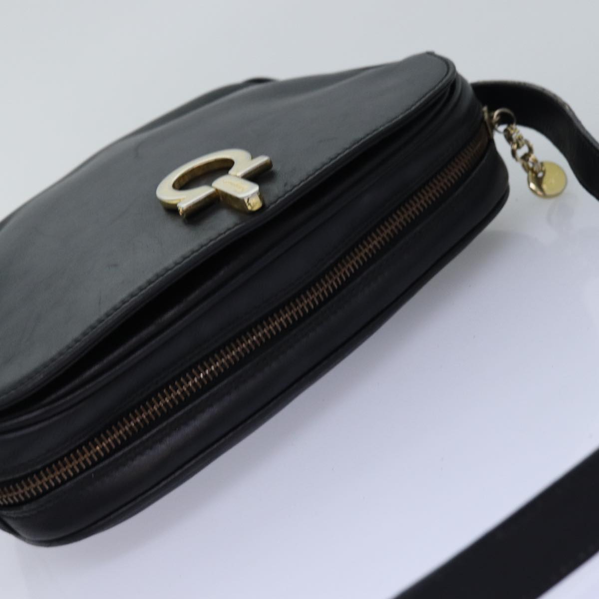 Salvatore Ferragamo Gancini Shoulder Bag Leather Black Auth 77332