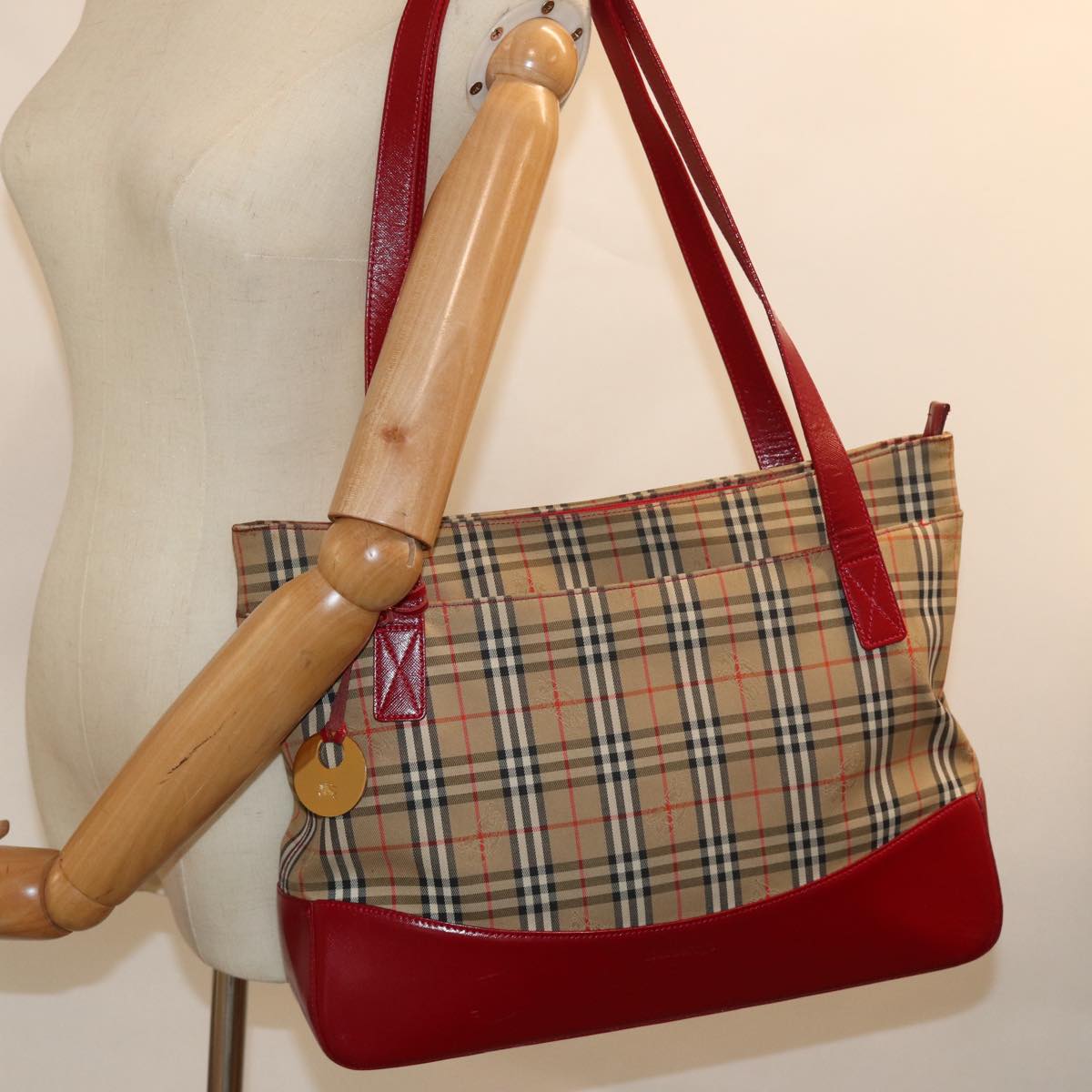 Burberrys Nova Check Shoulder Bag Canvas Leather Beige Red Auth 77378