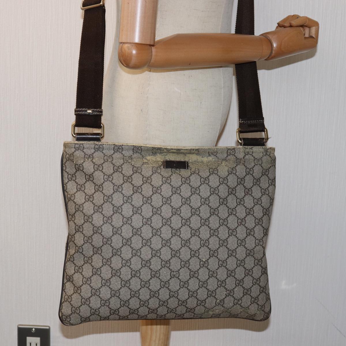 GUCCI GG Supreme Shoulder Bag PVC Leather Beige 201446 Auth 77399