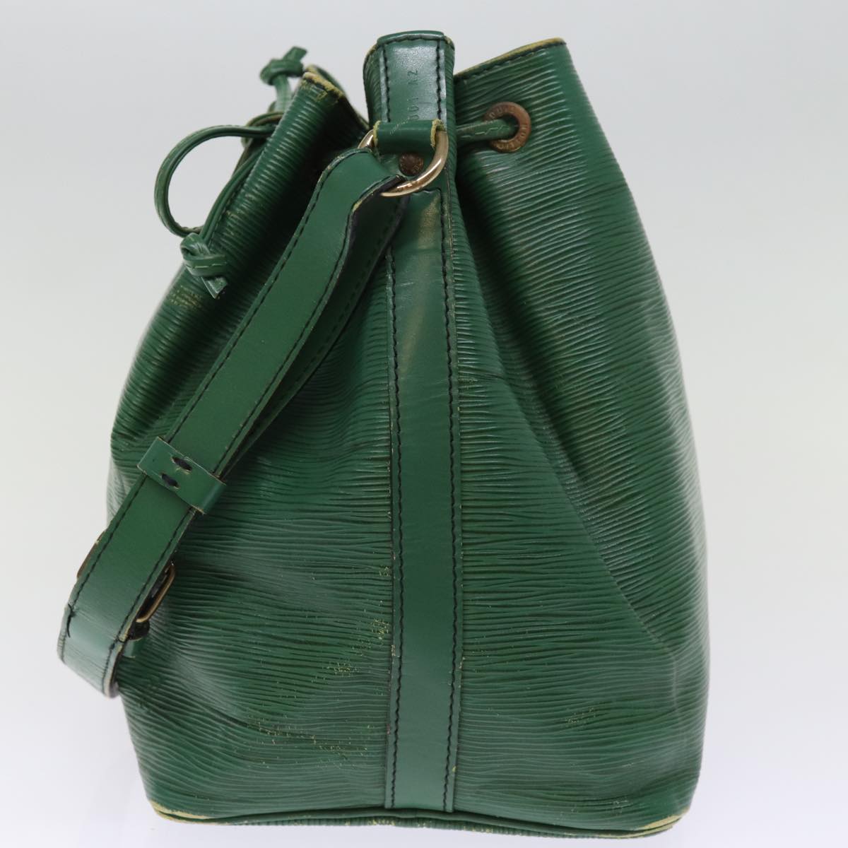 LOUIS VUITTON Epi Petit Noe Shoulder Bag Green M44104 LV Auth 77416