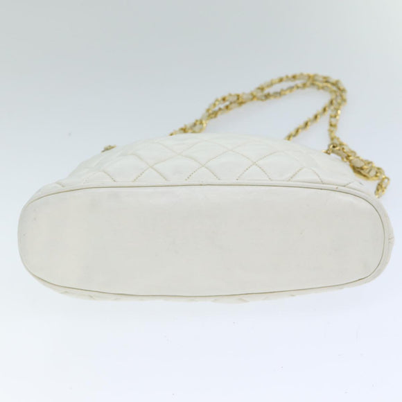 CHANEL Matelasse Chain Shoulder Bag Leather White CC Auth 77469