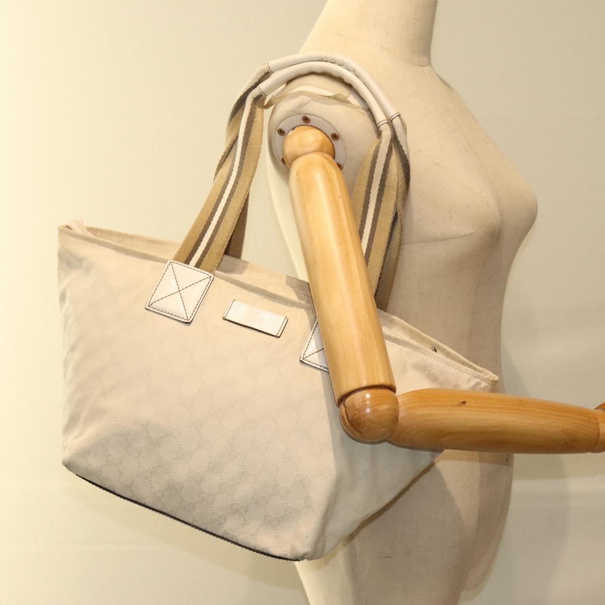 GUCCI GG Canvas Tote Bag White 131230 Auth 77494