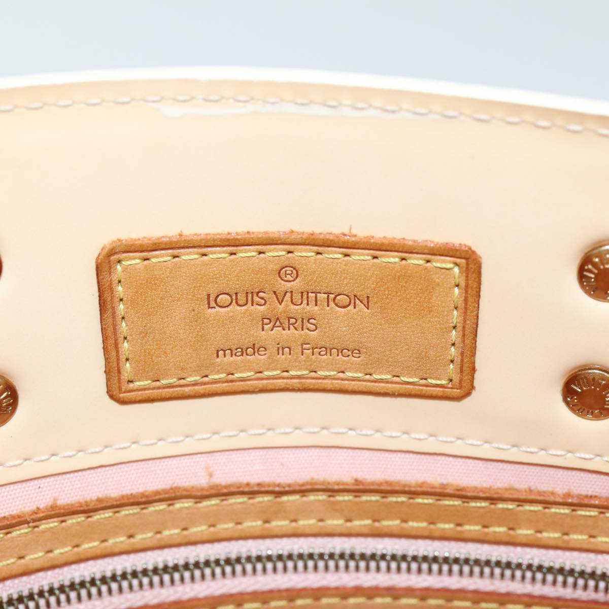 LOUIS VUITTON Monogram Vernis Reade PM Bag Marshmallow Pink M91306 LV Auth 77554