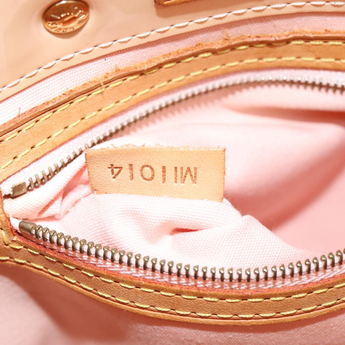 LOUIS VUITTON Monogram Vernis Reade PM Bag Marshmallow Pink M91306 LV Auth 77554