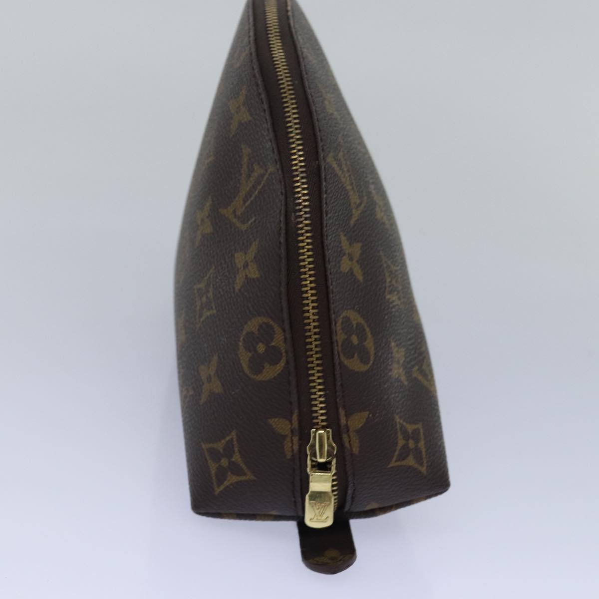 LOUIS VUITTON Monogram Trousse Demi Ronde Cosmetic Pouch M47520 LV Auth 77563