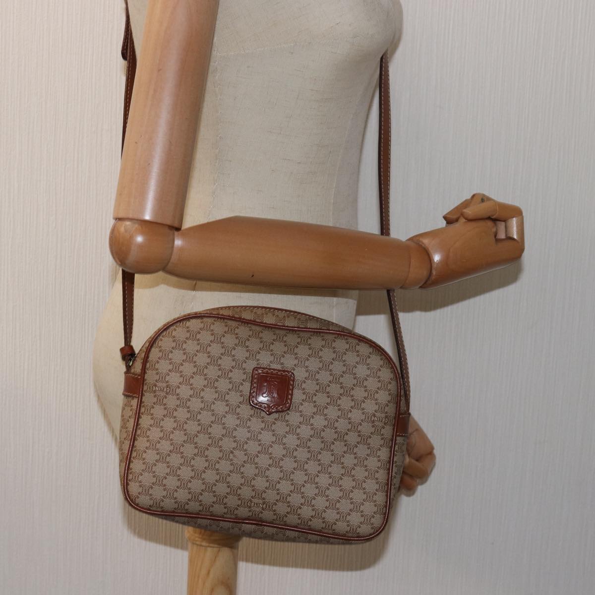 CELINE Macadam Canvas Shoulder Bag Beige Auth 77624