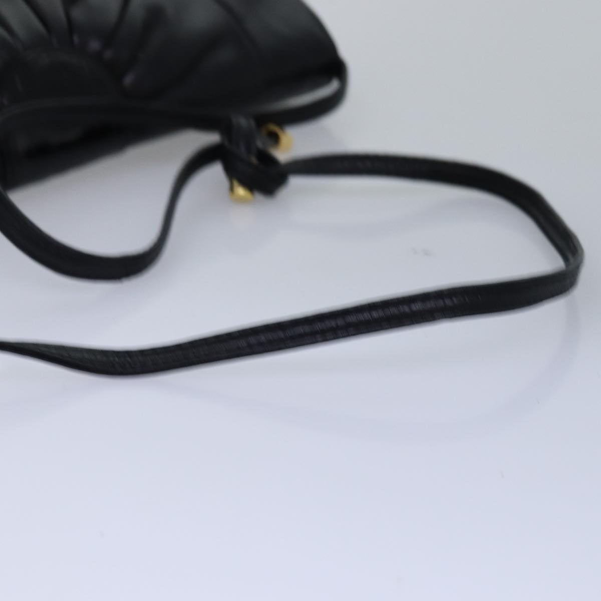 GUCCI Shoulder Bag Leather Black Auth 77658