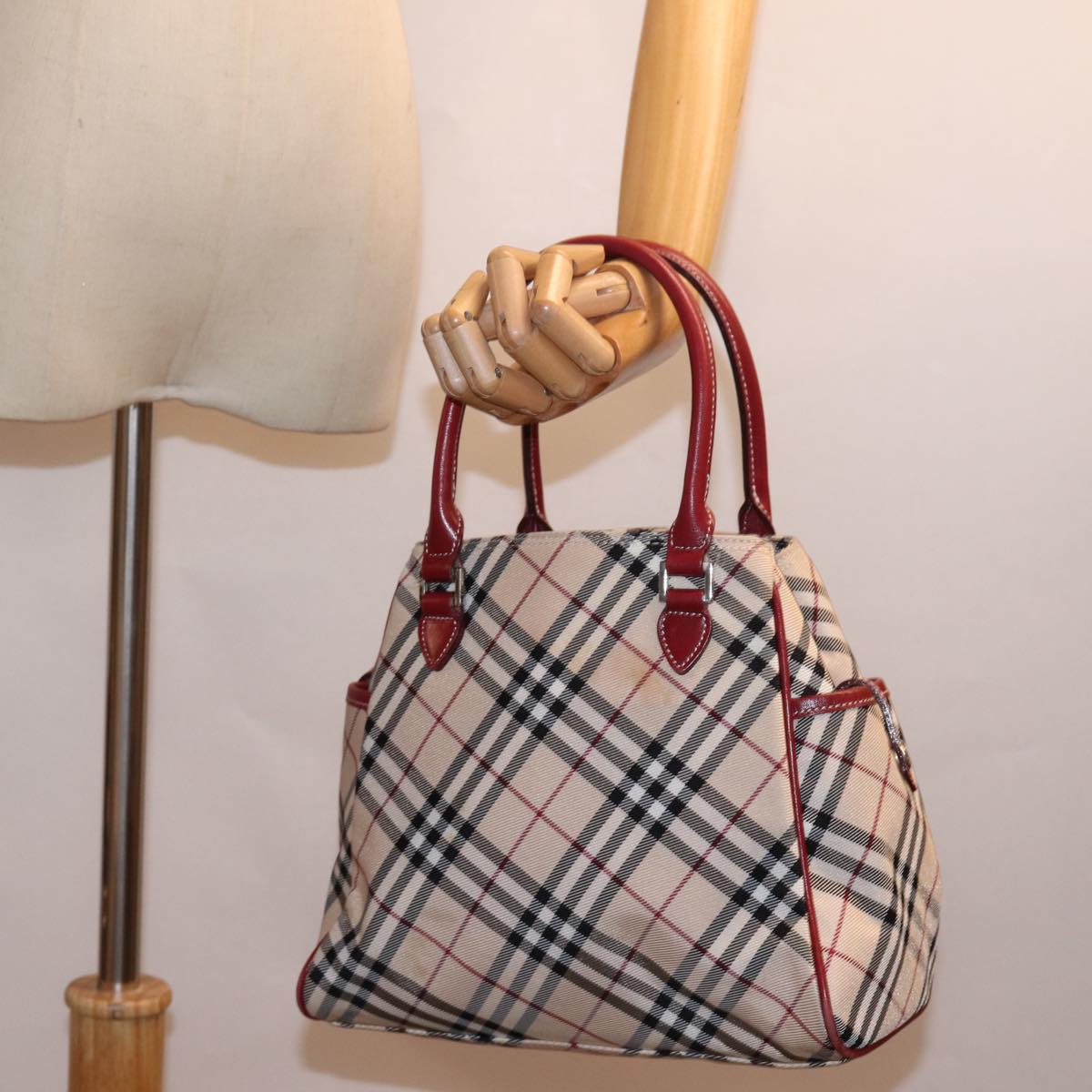 BURBERRY Nova Check Blue Label Hand Bag Nylon Beige Auth 77676