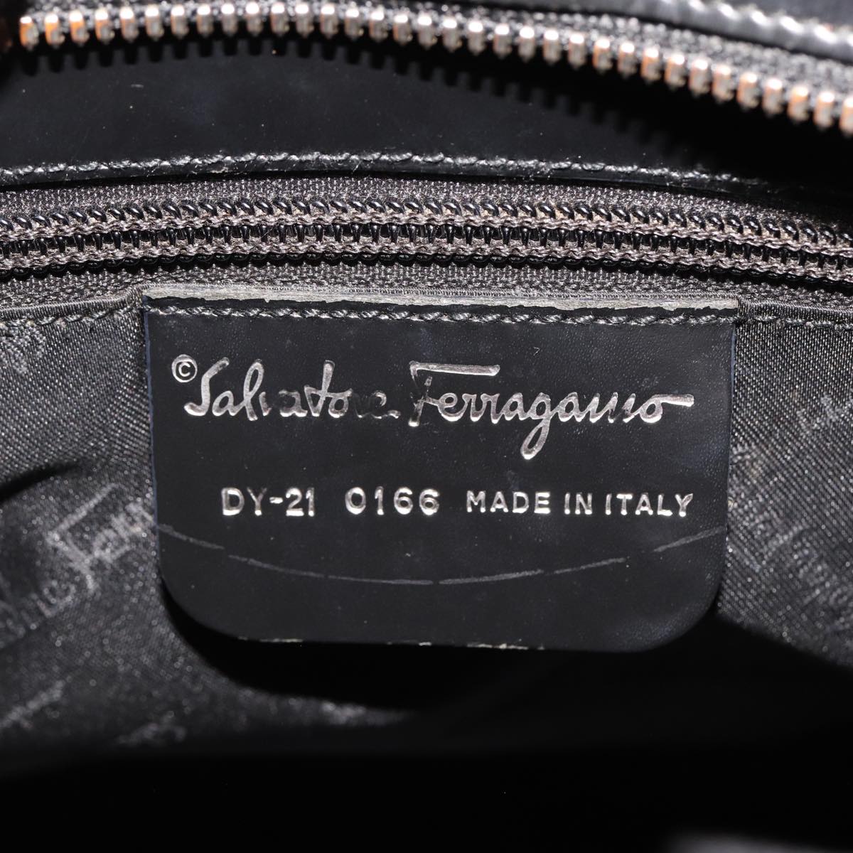 Salvatore Ferragamo Gancini Tote Bag Patent leather Black Auth 77779