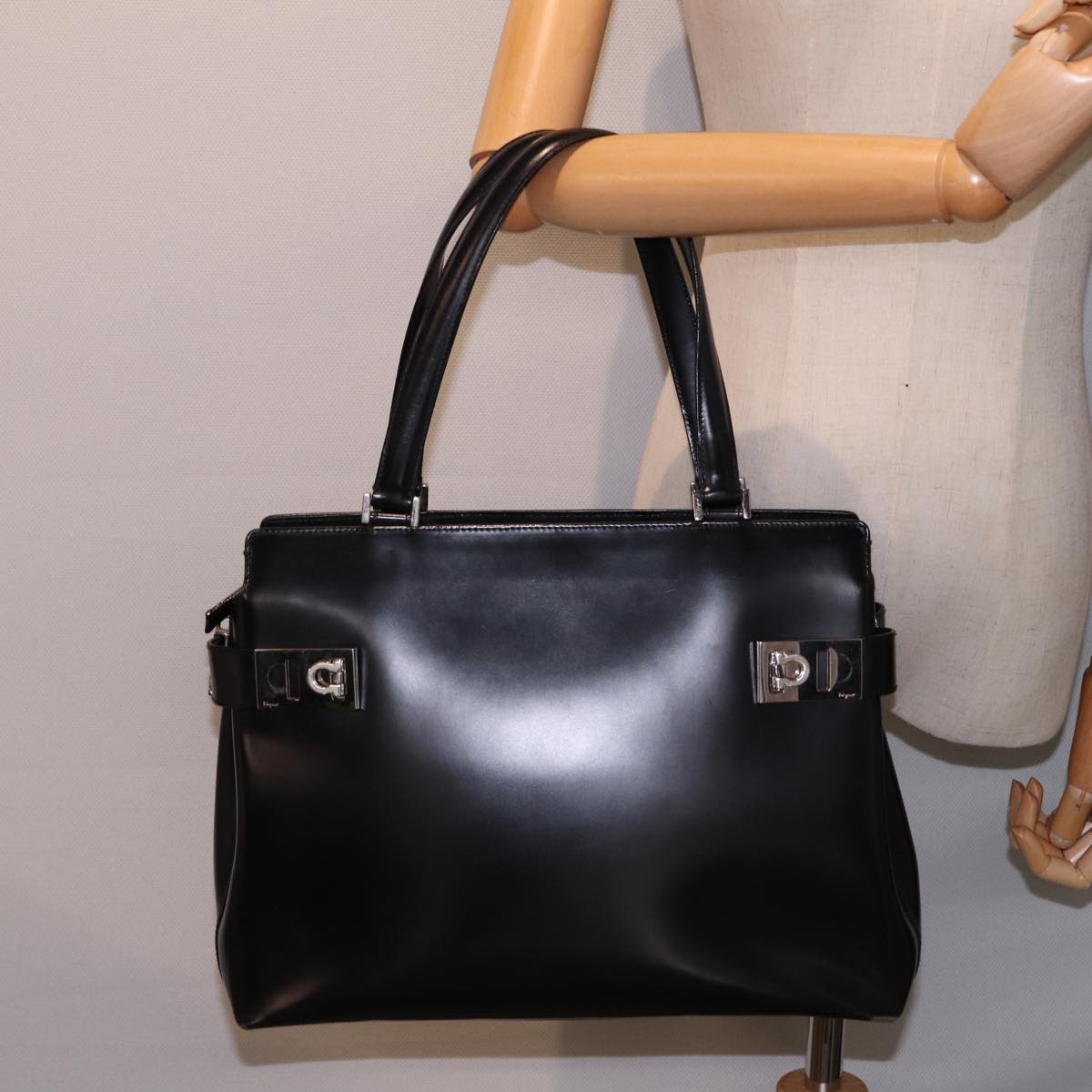 Salvatore Ferragamo Gancini Tote Bag Patent leather Black Auth 77779