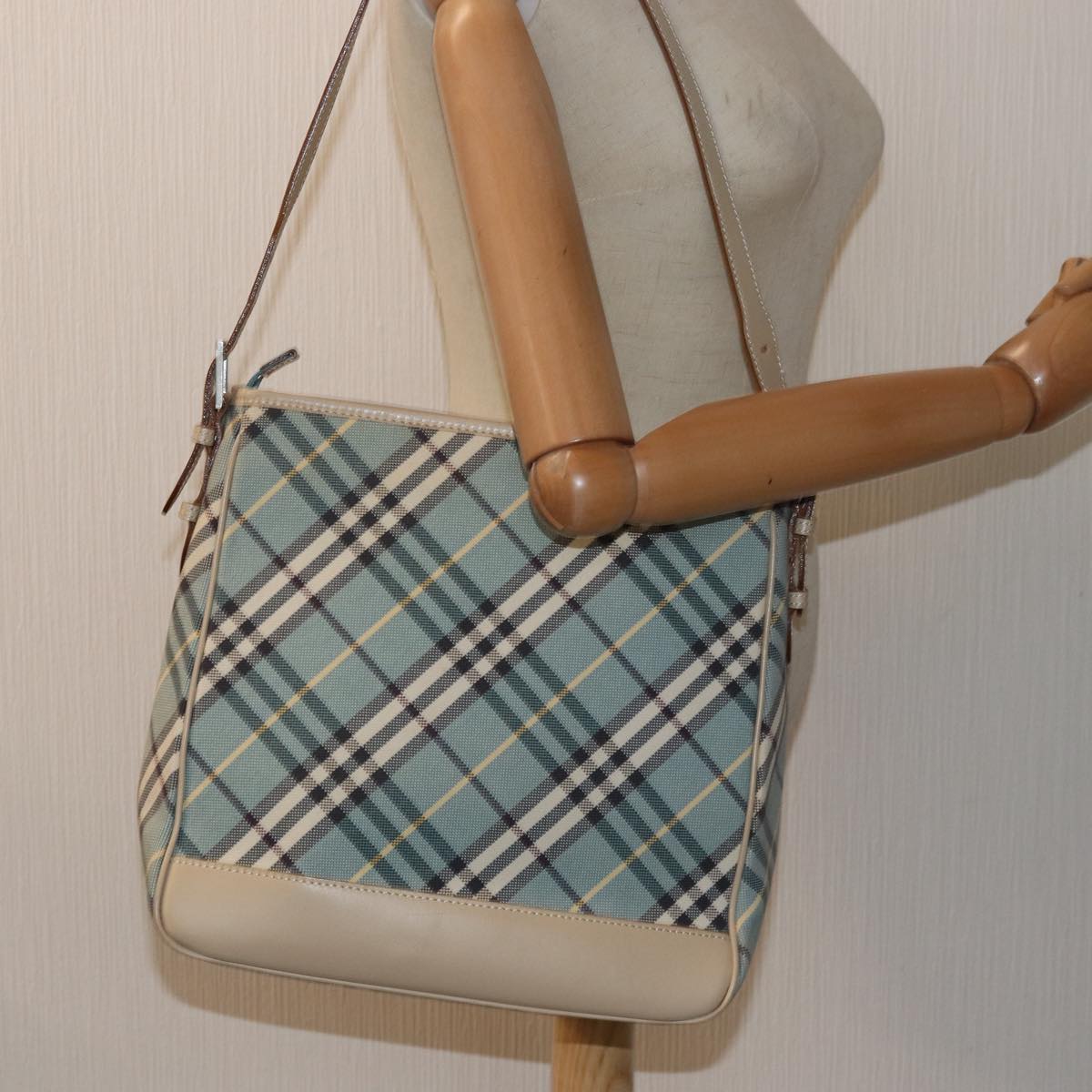 BURBERRY Nova Check Blue Label Shoulder Bag Canvas Light Blue Auth 77791