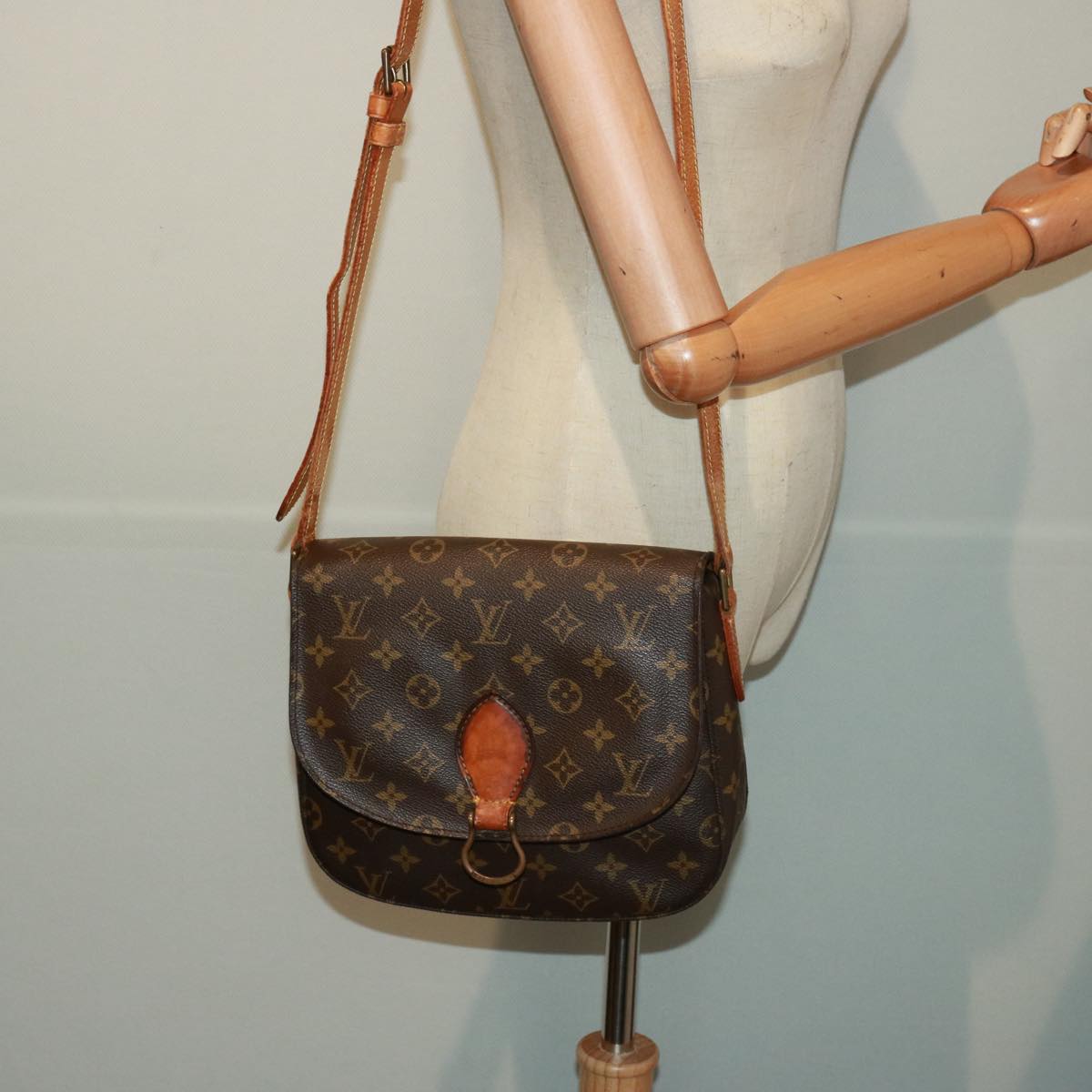 LOUIS VUITTON Monogram Saint Cloud GM Shoulder Bag M51242 LV Auth 77859