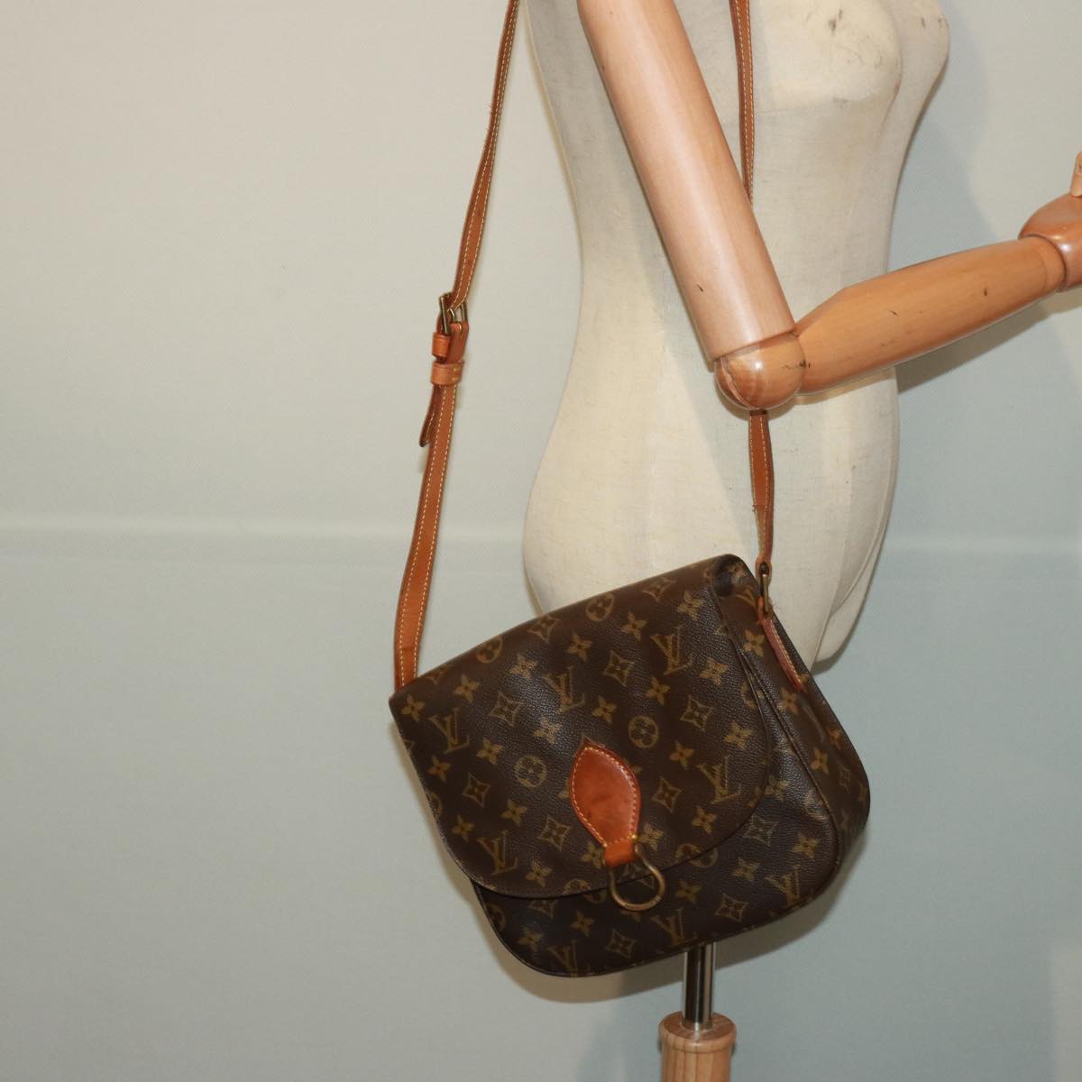 LOUIS VUITTON Monogram Saint Cloud GM Shoulder Bag M51242 LV Auth 77860