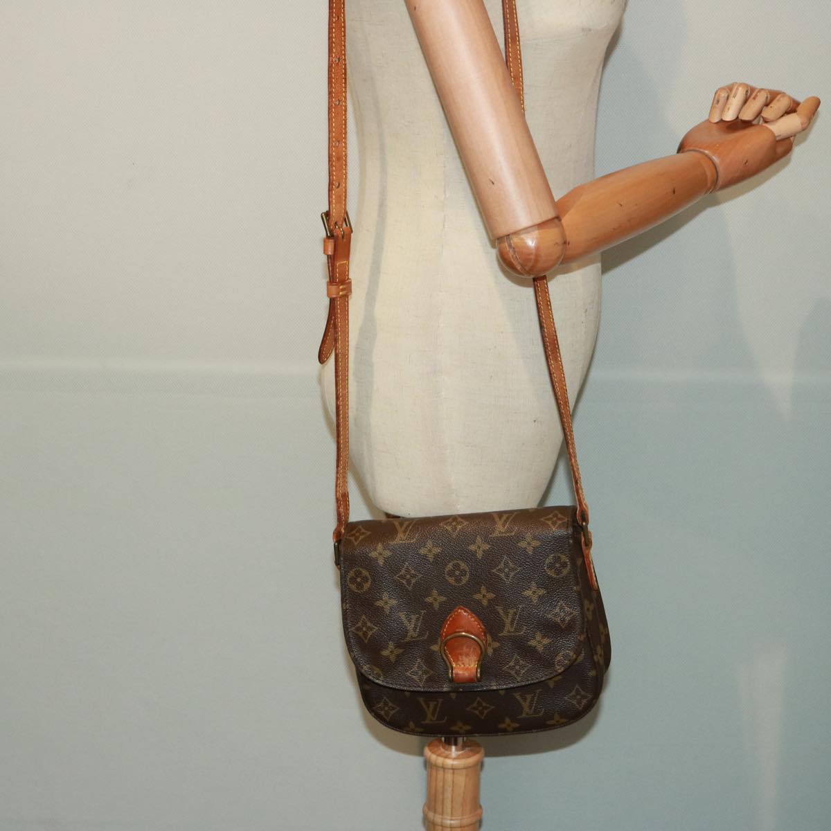 LOUIS VUITTON Monogram Saint Cloud MM Shoulder Bag M51243 LV Auth 77862