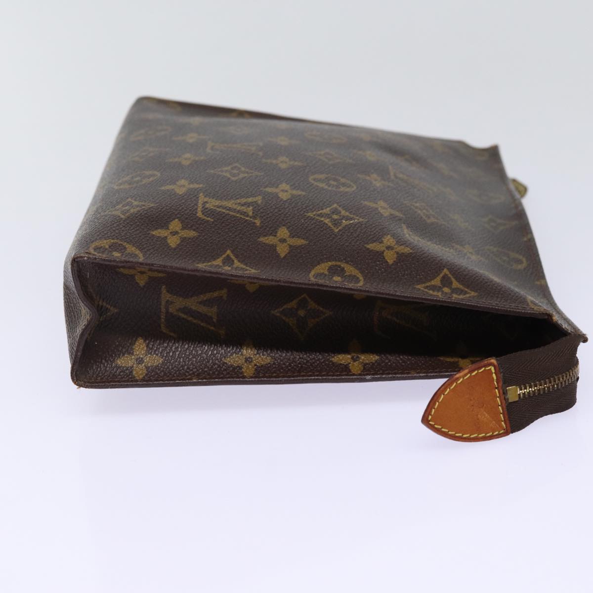 LOUIS VUITTON Monogram Poche Toilette 26 Pouch M47542 LV Auth 77866