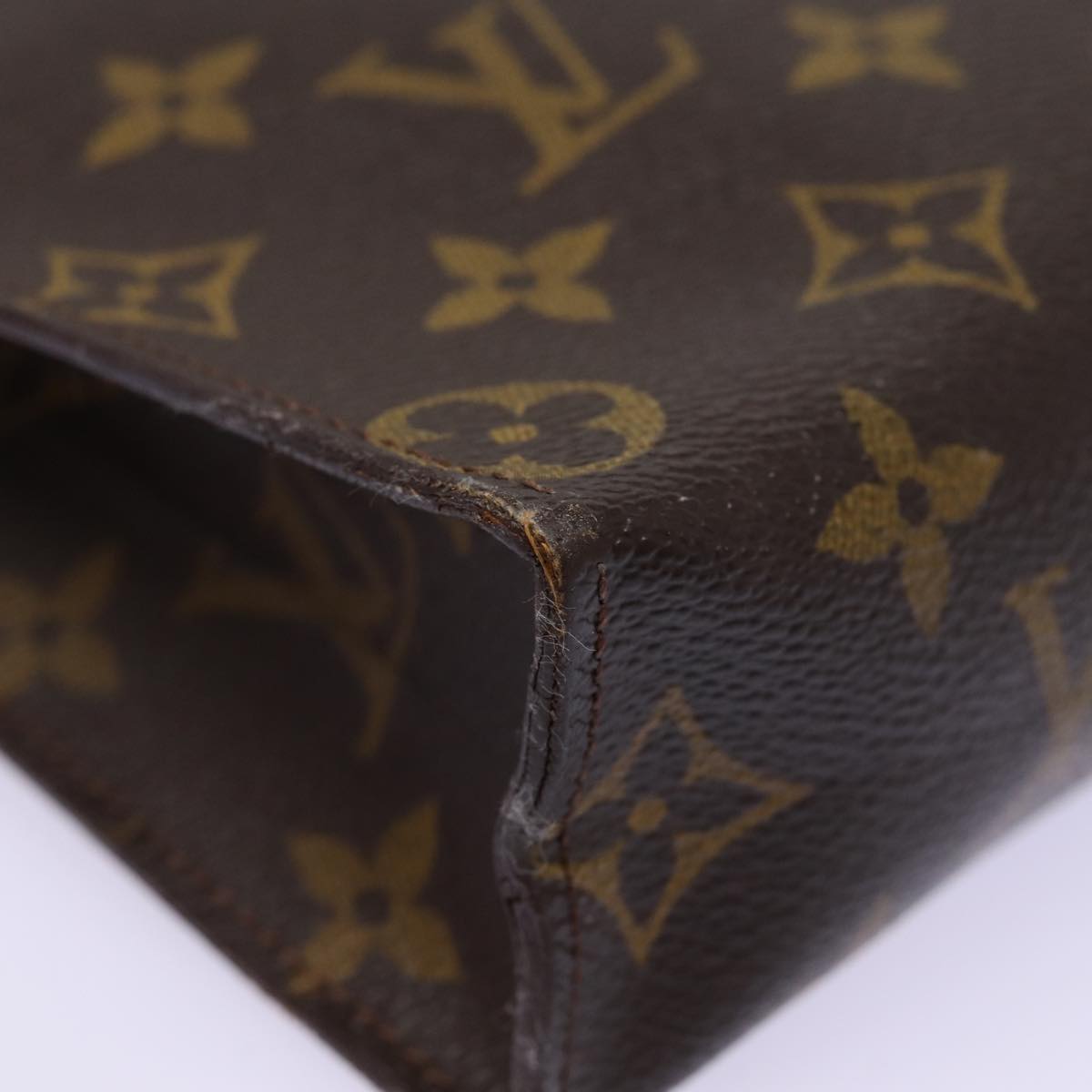 LOUIS VUITTON Monogram Poche Toilette 26 Pouch M47542 LV Auth 77866